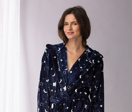 Wybór długich szlafroków damskich wysokiej jakości