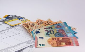 Czy przelew na konto dziecka to darowizna?