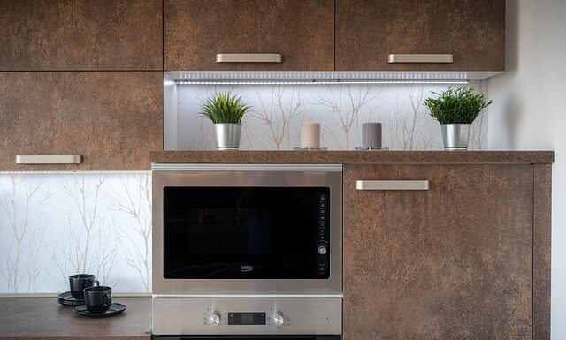 Ile wat pobiera lodówka?