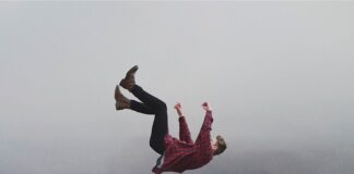 Dlaczego dolar tanieje 2023?