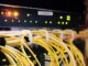 Czy router musi być cały czas podłączony do prądu?