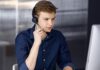Dlaczego jako firma warto skorzystać z usług helpdesku IT